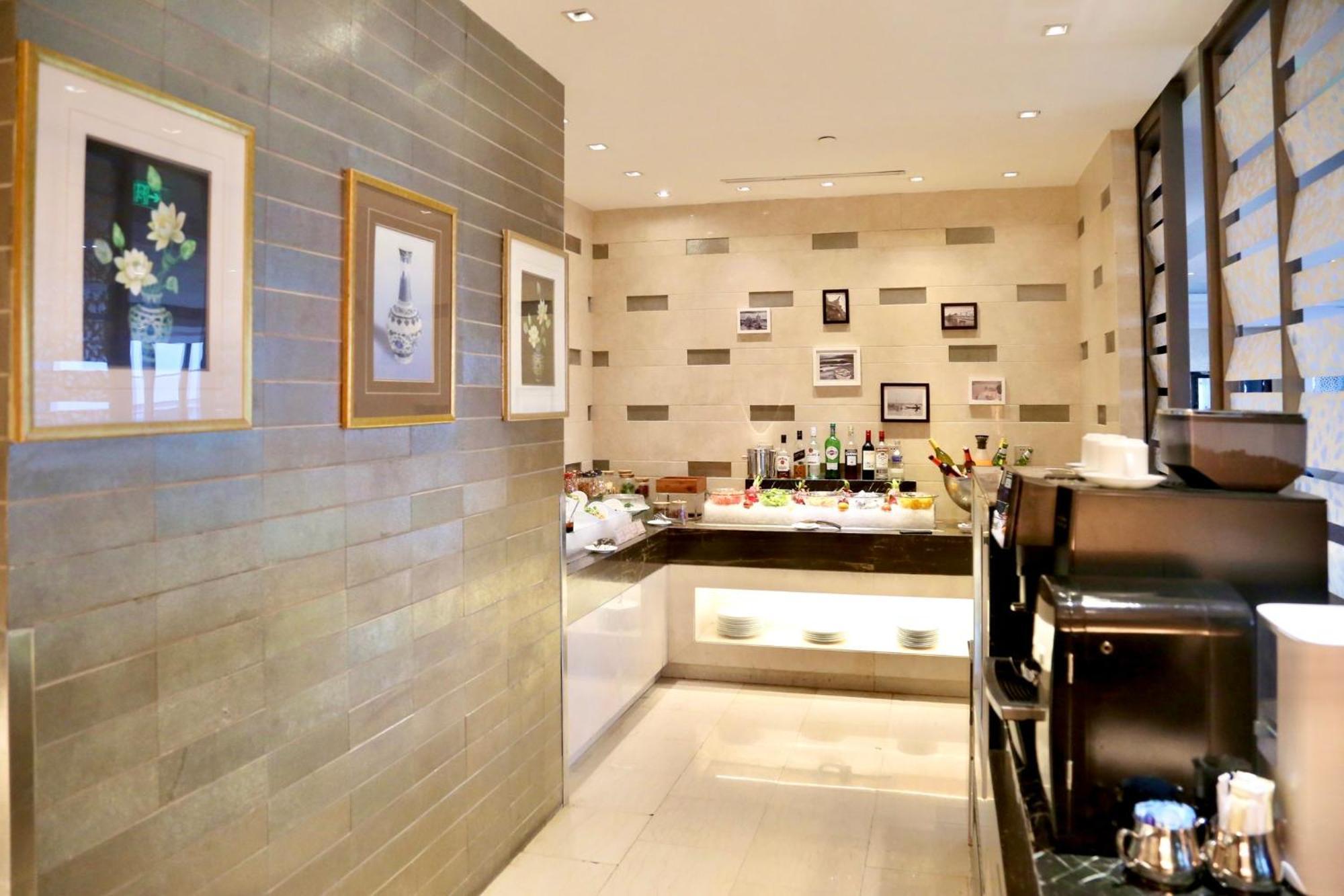 Intercontinental Jinan City Center By Ihg Buitenkant foto