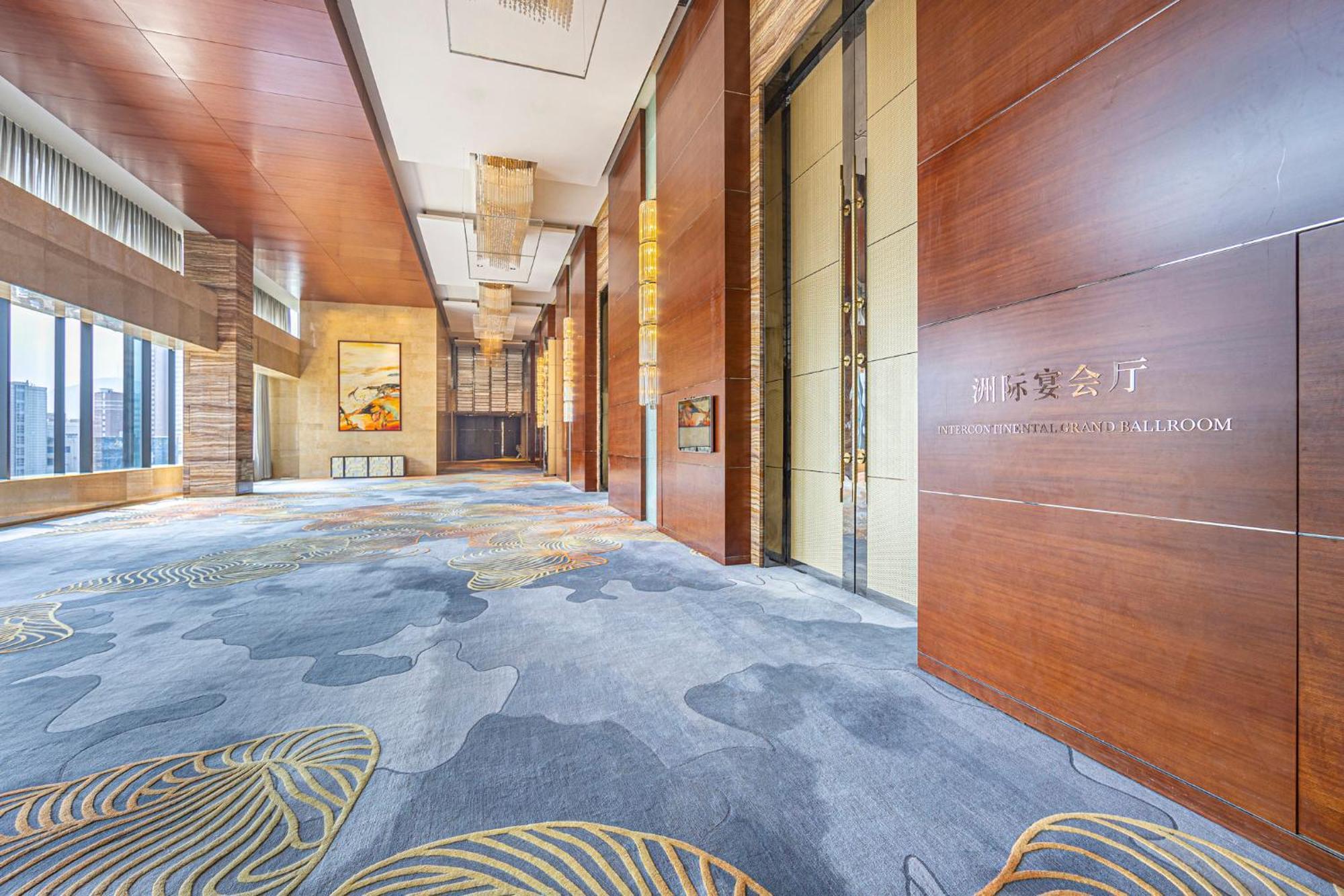 Intercontinental Jinan City Center By Ihg Buitenkant foto
