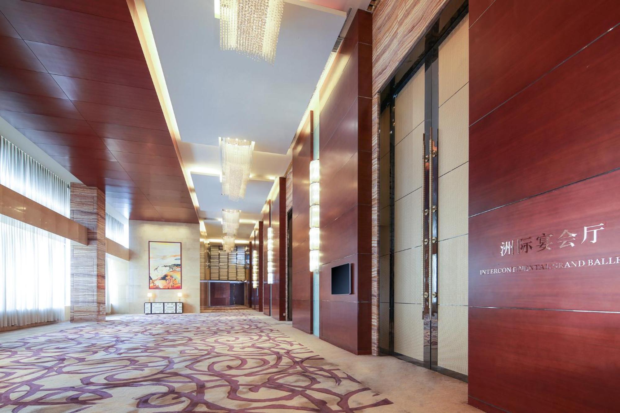 Intercontinental Jinan City Center By Ihg Buitenkant foto