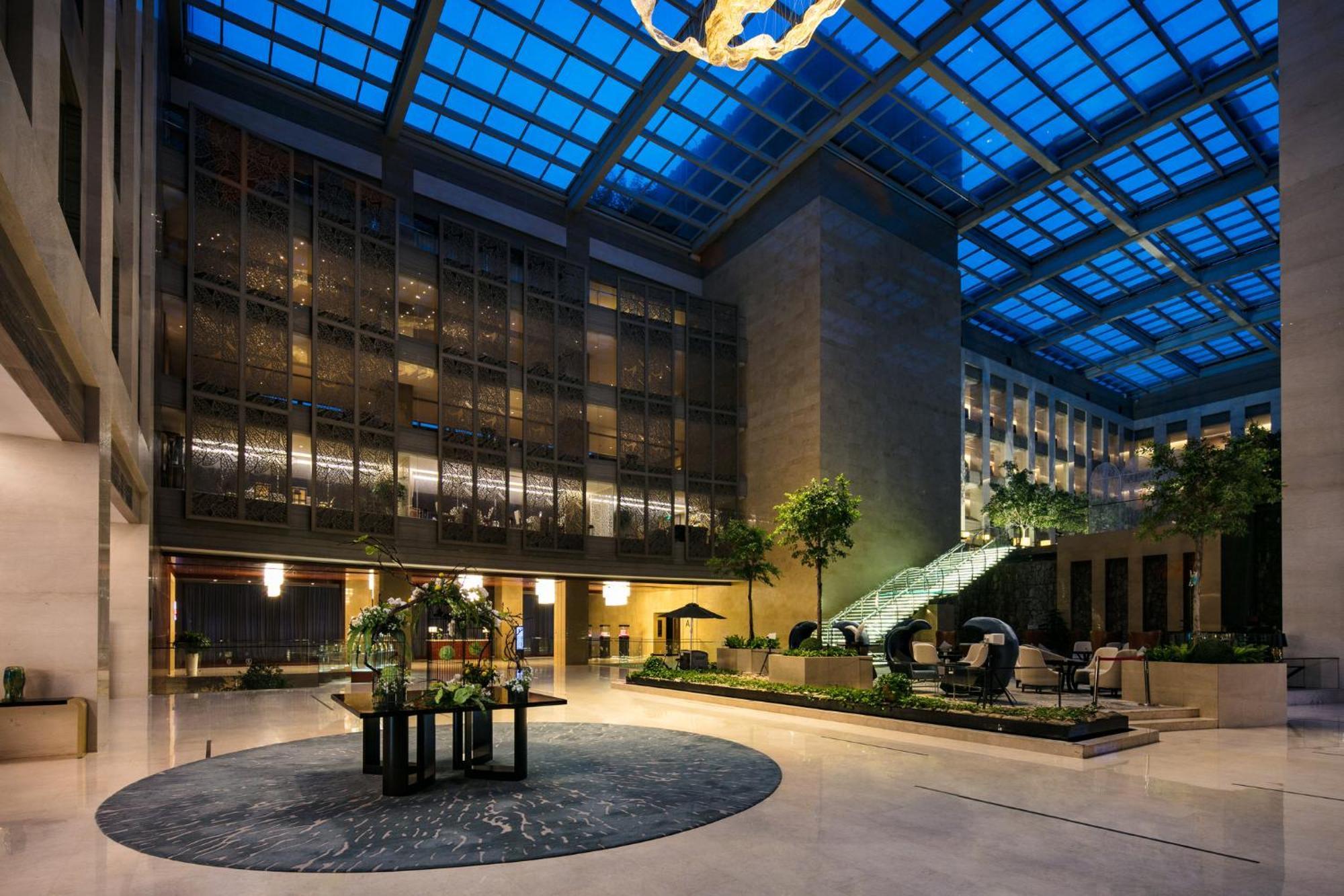 Intercontinental Jinan City Center By Ihg Buitenkant foto