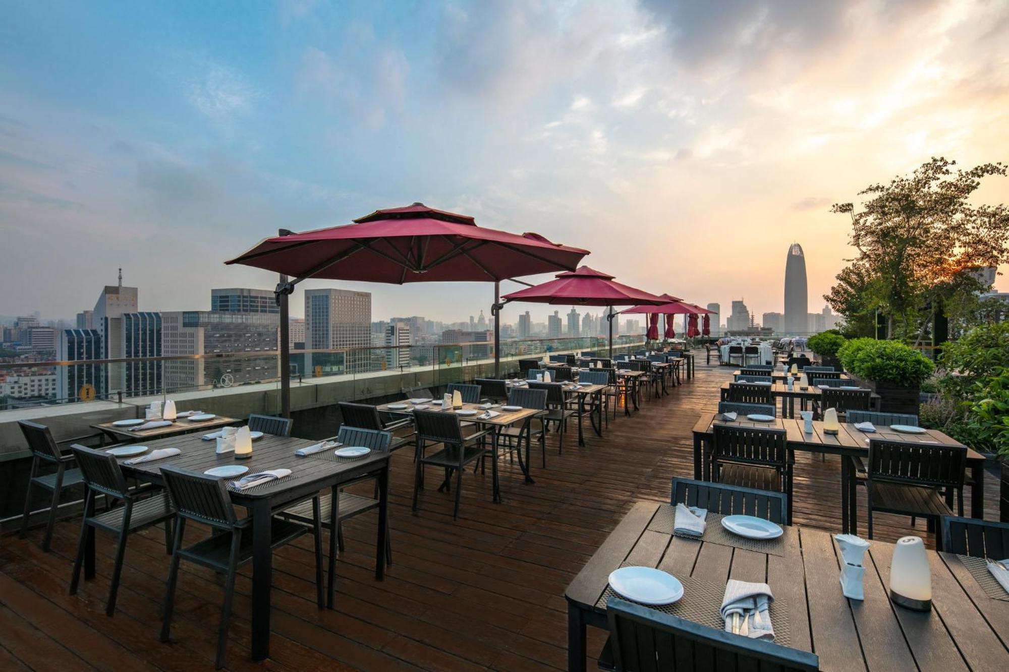 Intercontinental Jinan City Center By Ihg Buitenkant foto